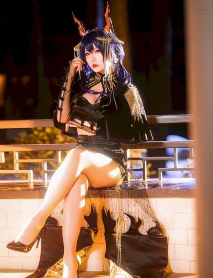 女生迈开腿让男生种草莓16岁