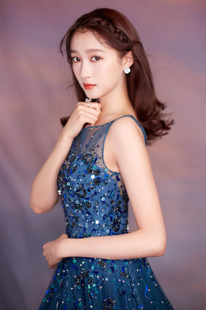 美女动态图吸奶gif
